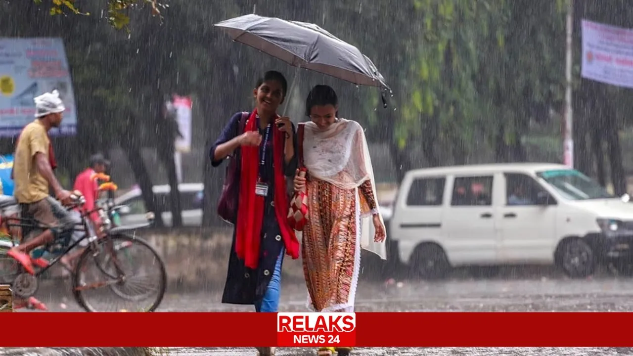 বঙ্গোপসাগরে সৃষ্ট লঘুচাপ ও সক্রিয় মৌসুমি বায়ুর প্রভাবে ভারি বৃষ্টির সতর্কবার্তা