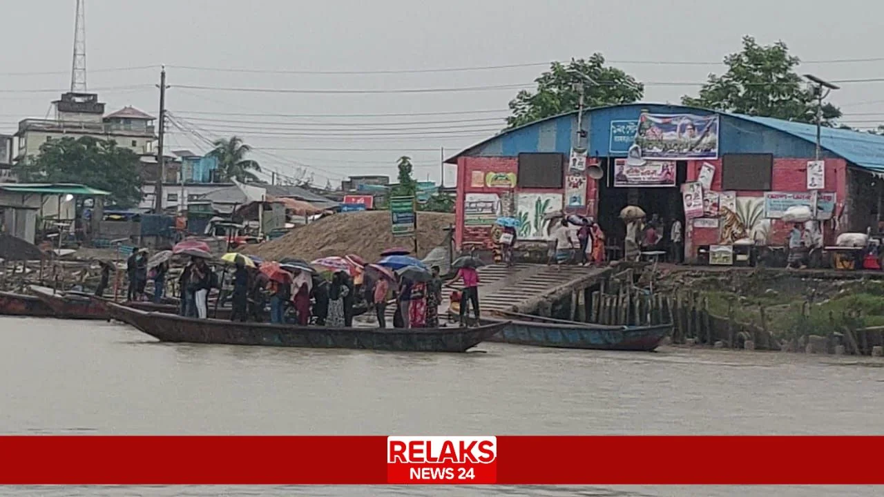 বঙ্গোপসাগরে নিম্নচাপঃ মোংলা বন্দরে ৩নম্বর সংকেত বহাল, সারবাহী জাহাজের কাজ বন্ধ