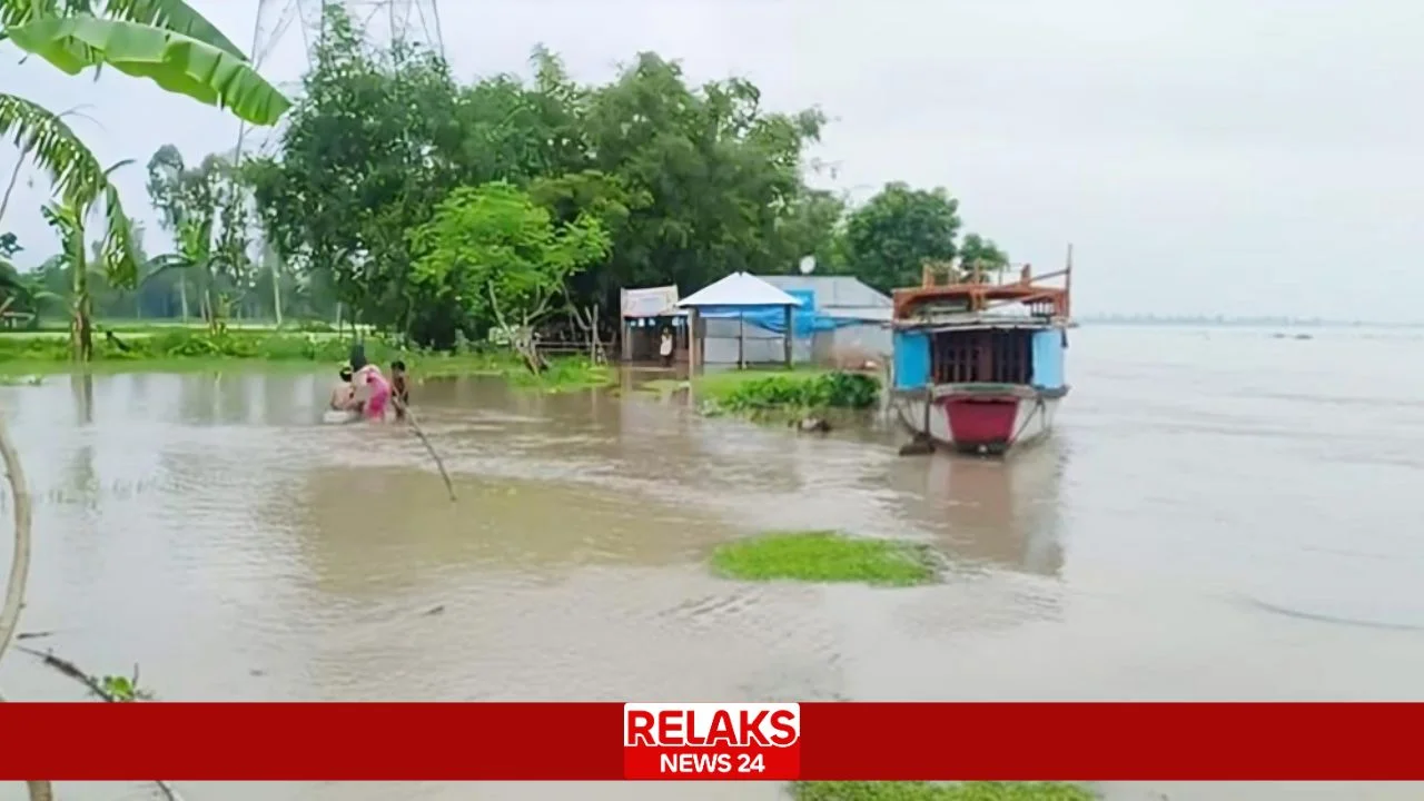 নীলফামারী, কুড়িগ্রাম, লালমনিরহাট ও রংপুরে বন্যার পানি কমলেও তিস্তাপাড়ের মানুষ ভাঙন-আতঙ্কে নির্ঘুম